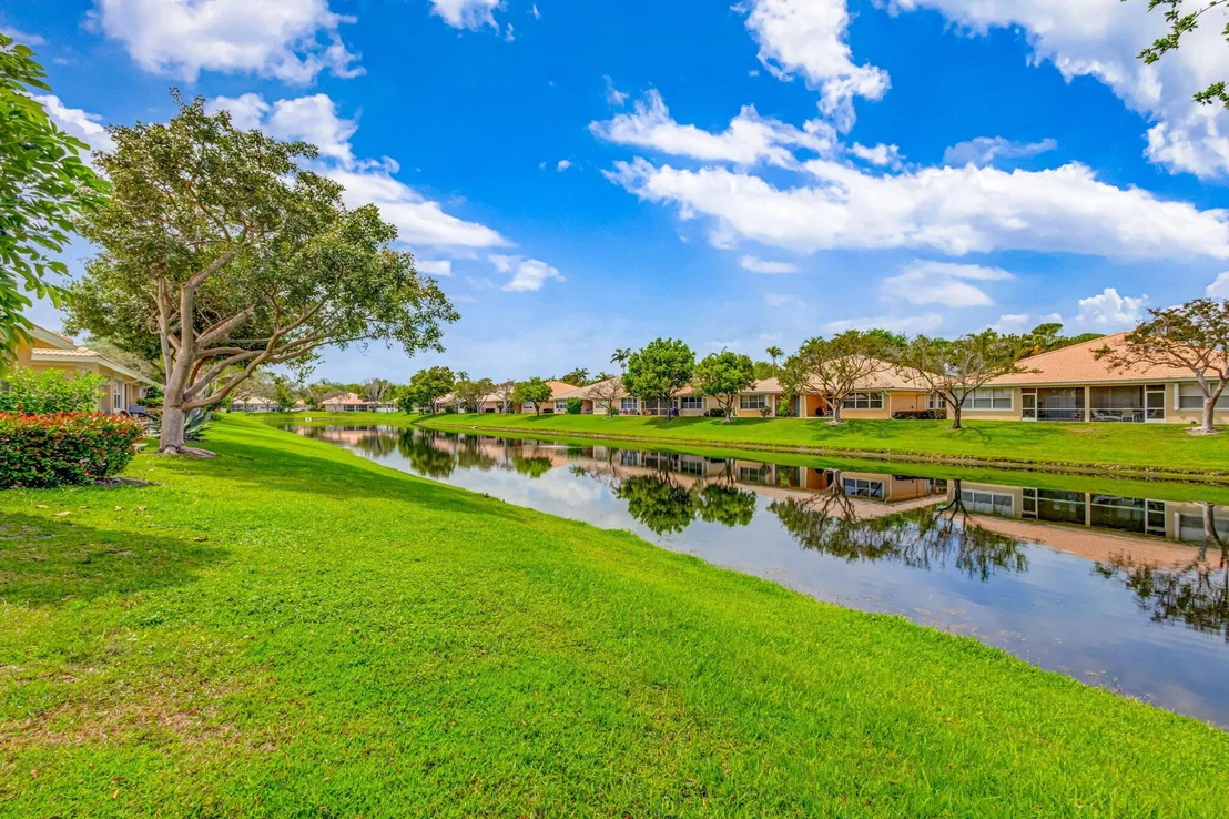 Photo of 386 Coral Trace Lane
