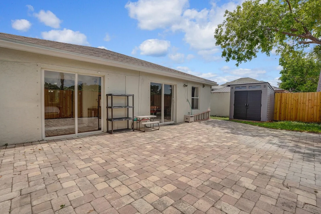 Photo of 5836 Azalea Circle