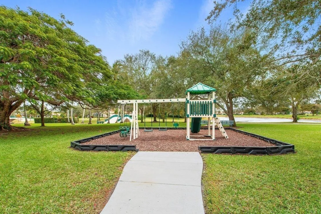 Photo of 7580 Red River Road