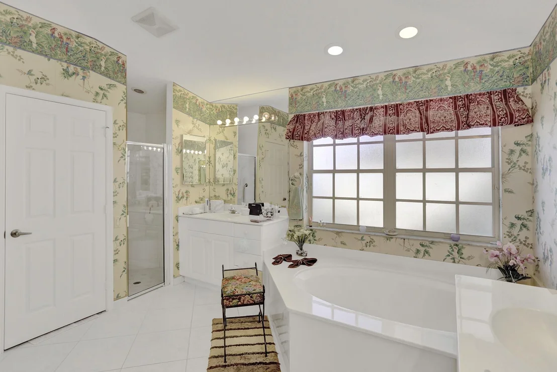 Photo of 7470 Falls Road W