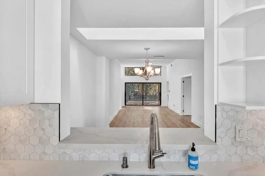 Photo of 6708 Canary Palm Circle