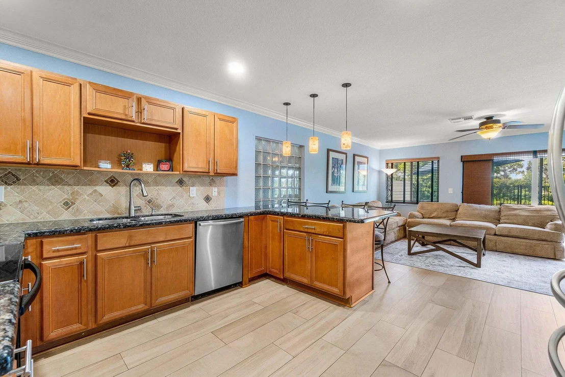 Photo of 6188 Spring Isles Boulevard