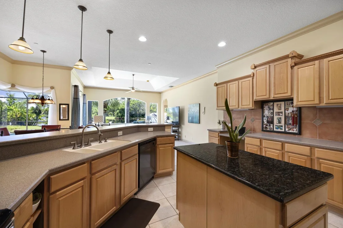 Photo of 469 SE Ashley Oaks Way