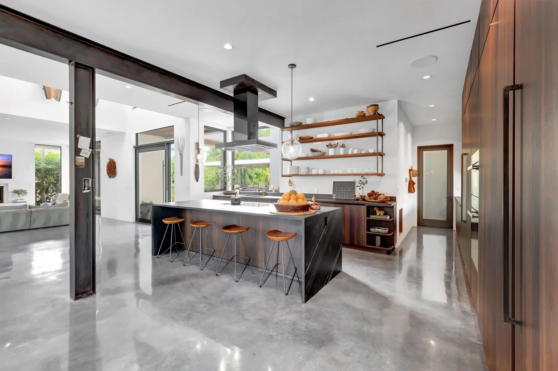 Photo of 3421 Beacon Street