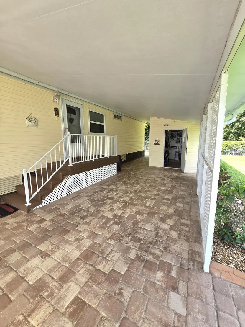 Photo of 1613 SW 35TH Circle