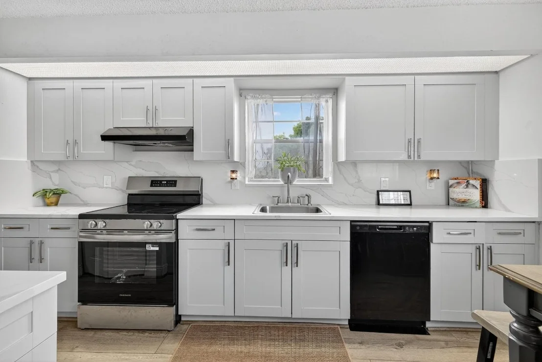 Photo of Unit M4 at 1603 Abaco Drive