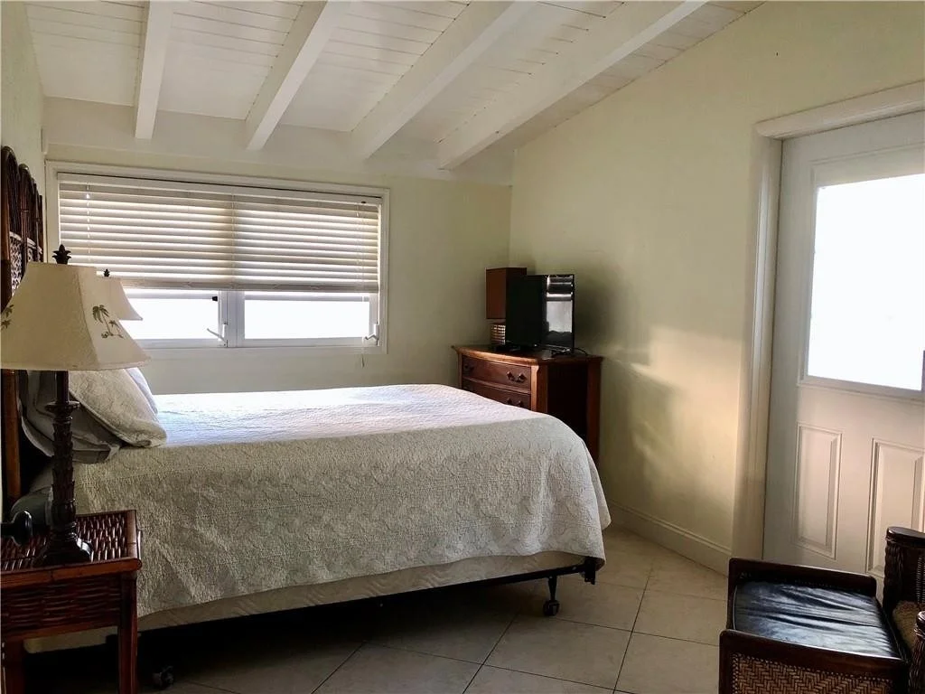 Photo of 2401 Bay Drive