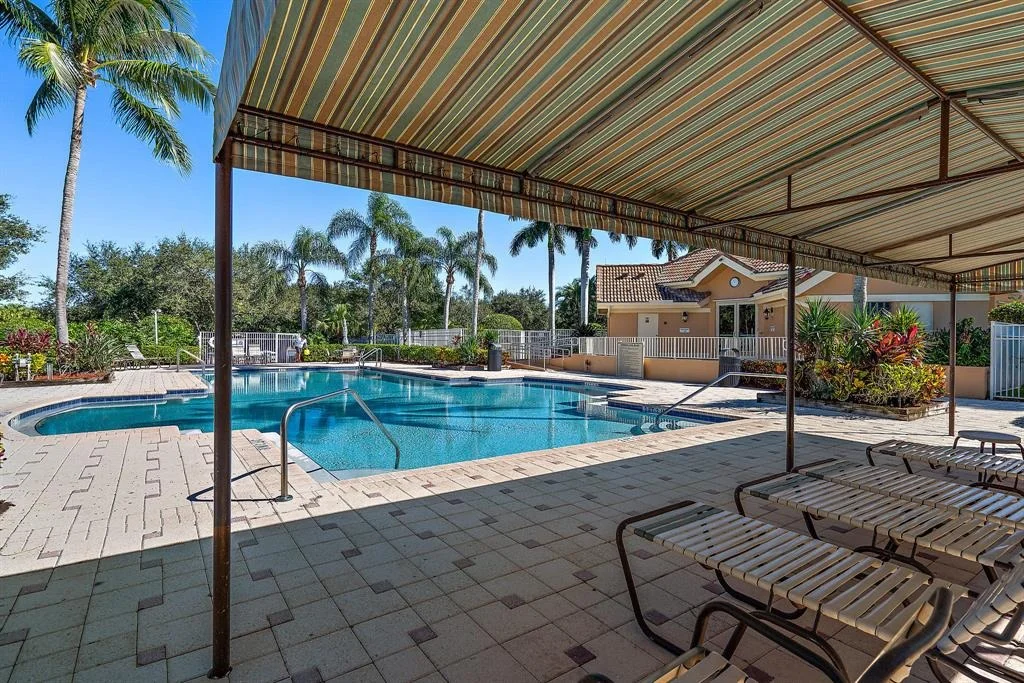 Photo of 1071 Egret Circle N