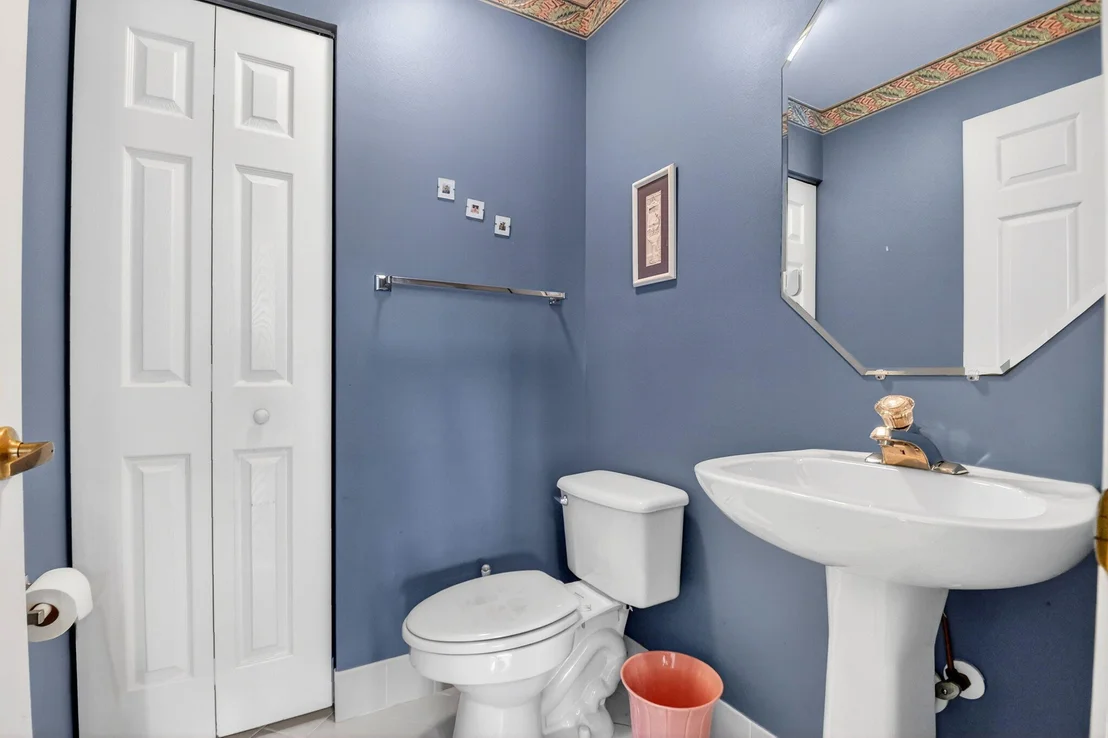 Photo of 12131 Dunhill Drive