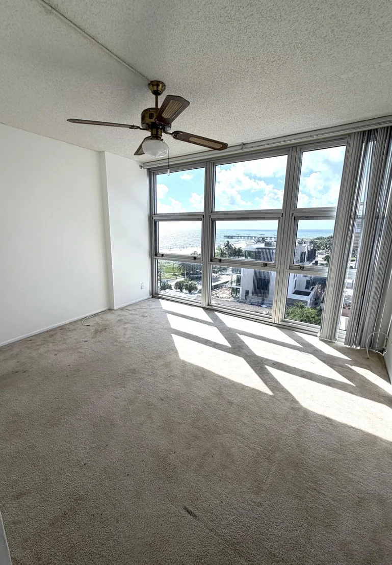 Photo of Unit 921 at 525 N OCEAN Boulevard N
