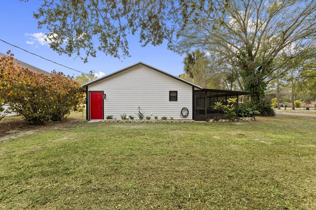 Photo of 3585 SE 8th Street