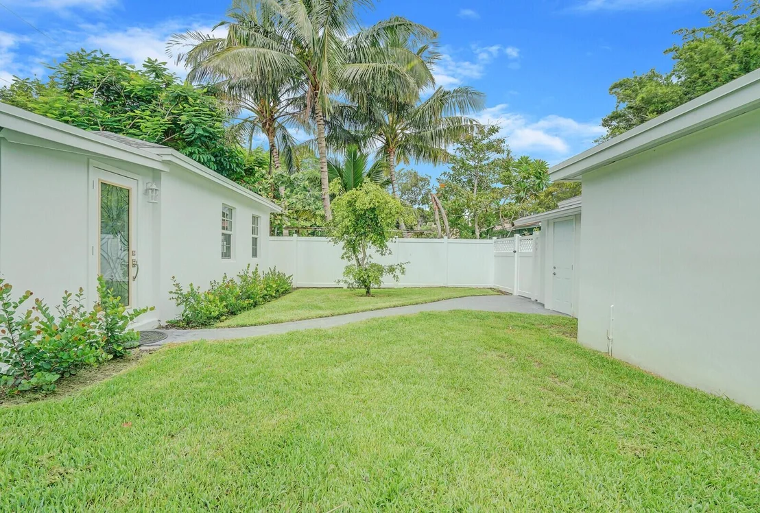 Photo of 826 Sunset Road