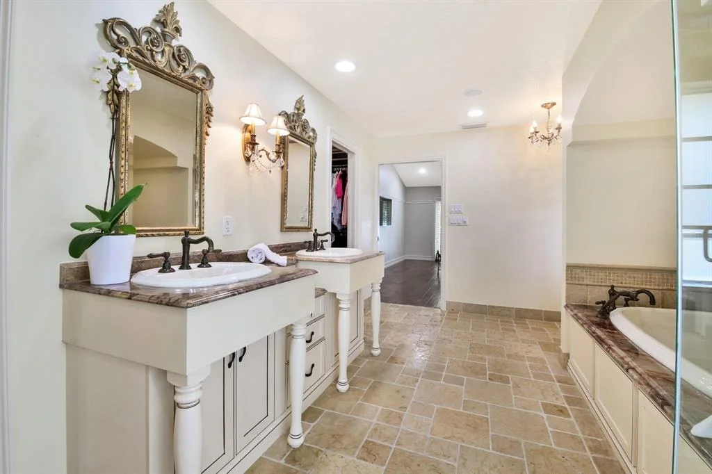 Photo of 4443 Pine Tree Drive