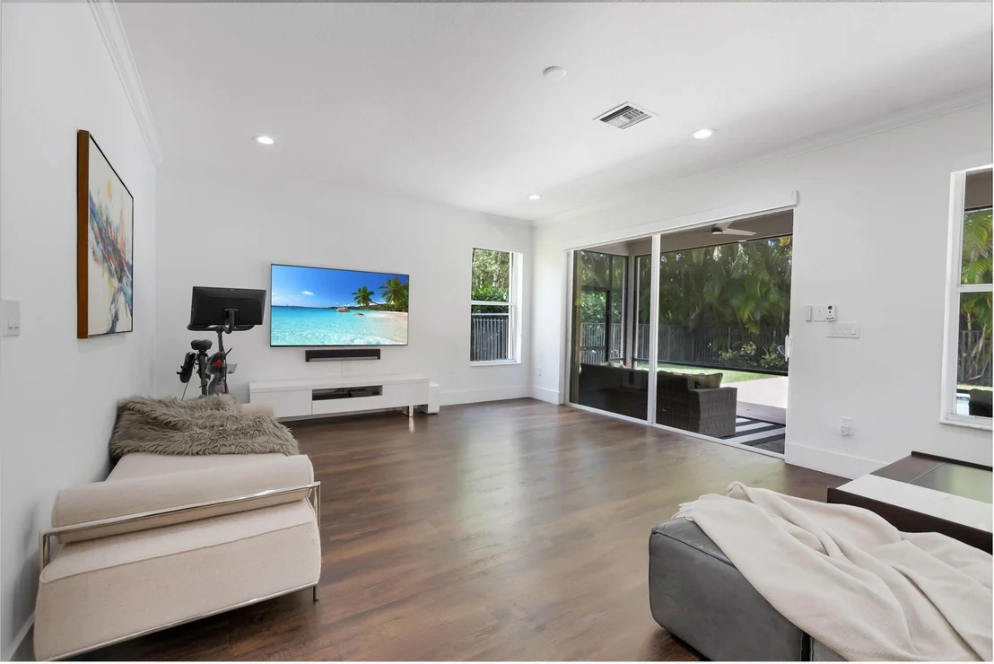 Photo of 19137 Skyridge Circle
