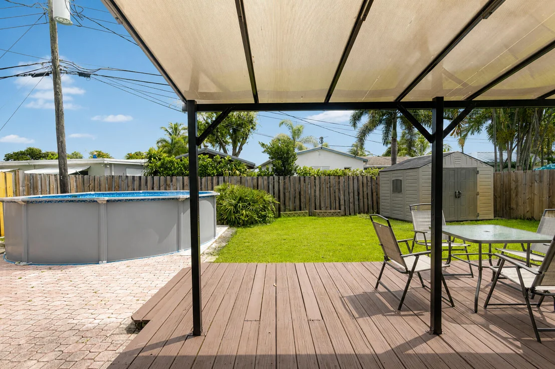 Photo of 2395 Edgewater Drive