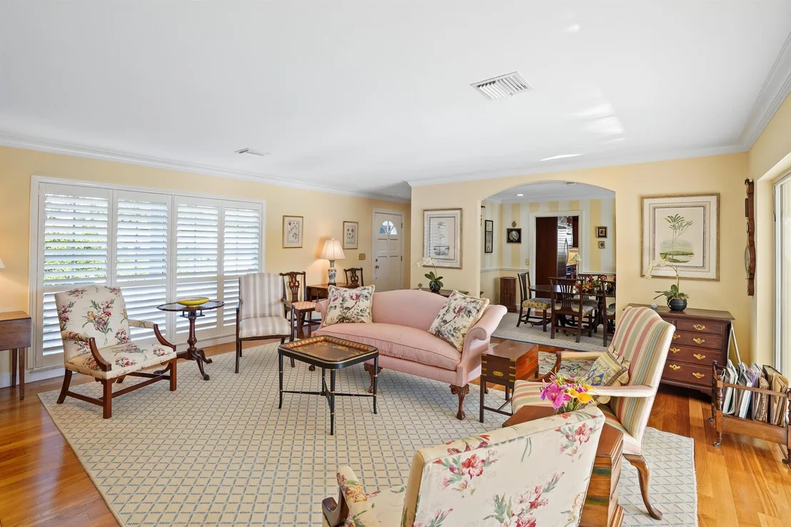 Photo of 4143 SE Fairway E
