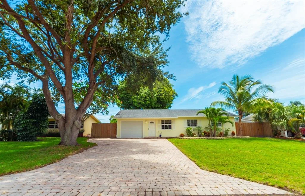 Photo of 408 Erie Drive