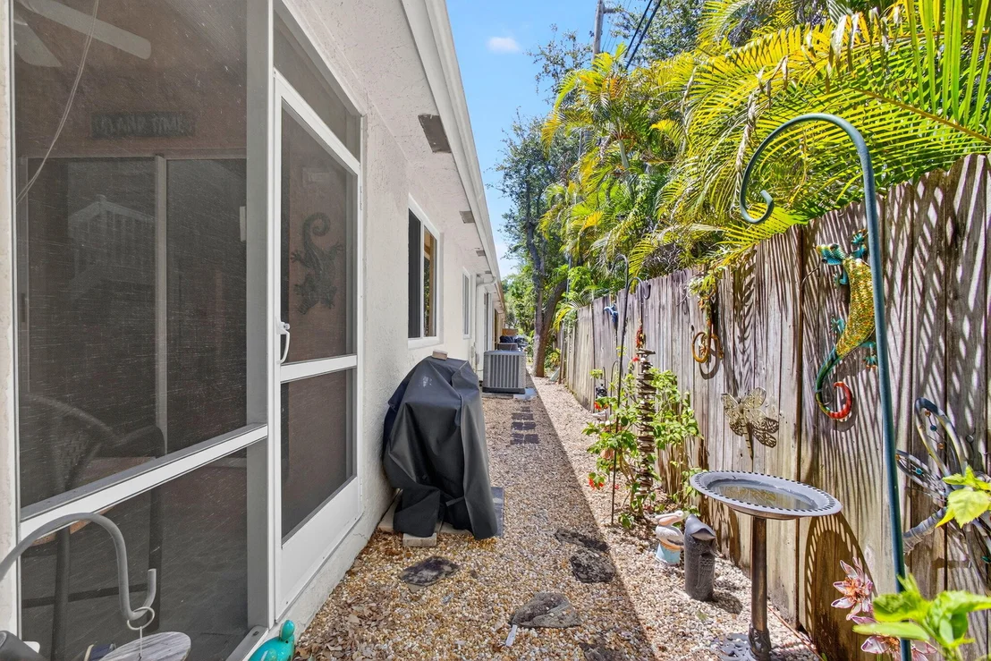 Photo of Unit 7 at 479 Tequesta Drive