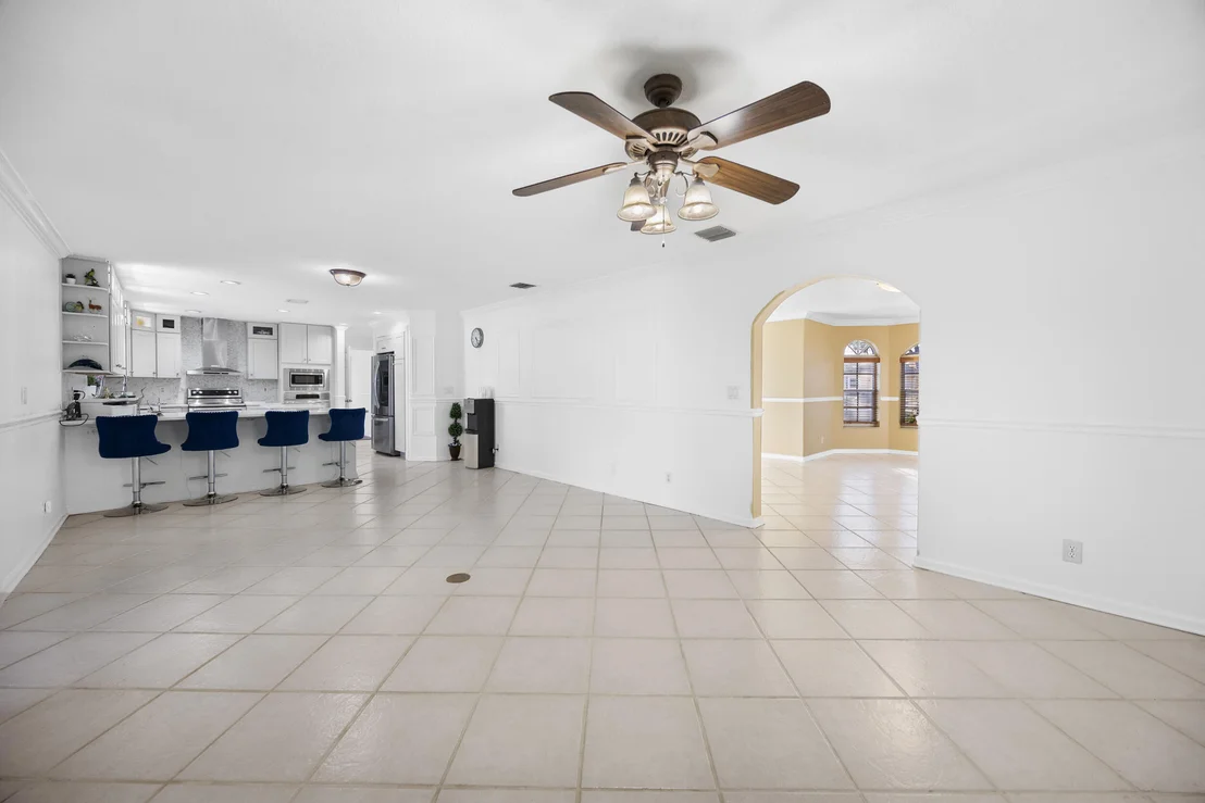 Photo of 6934 Grapeview Boulevard