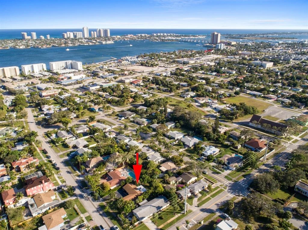 Photo of 262 Foresteria Drive