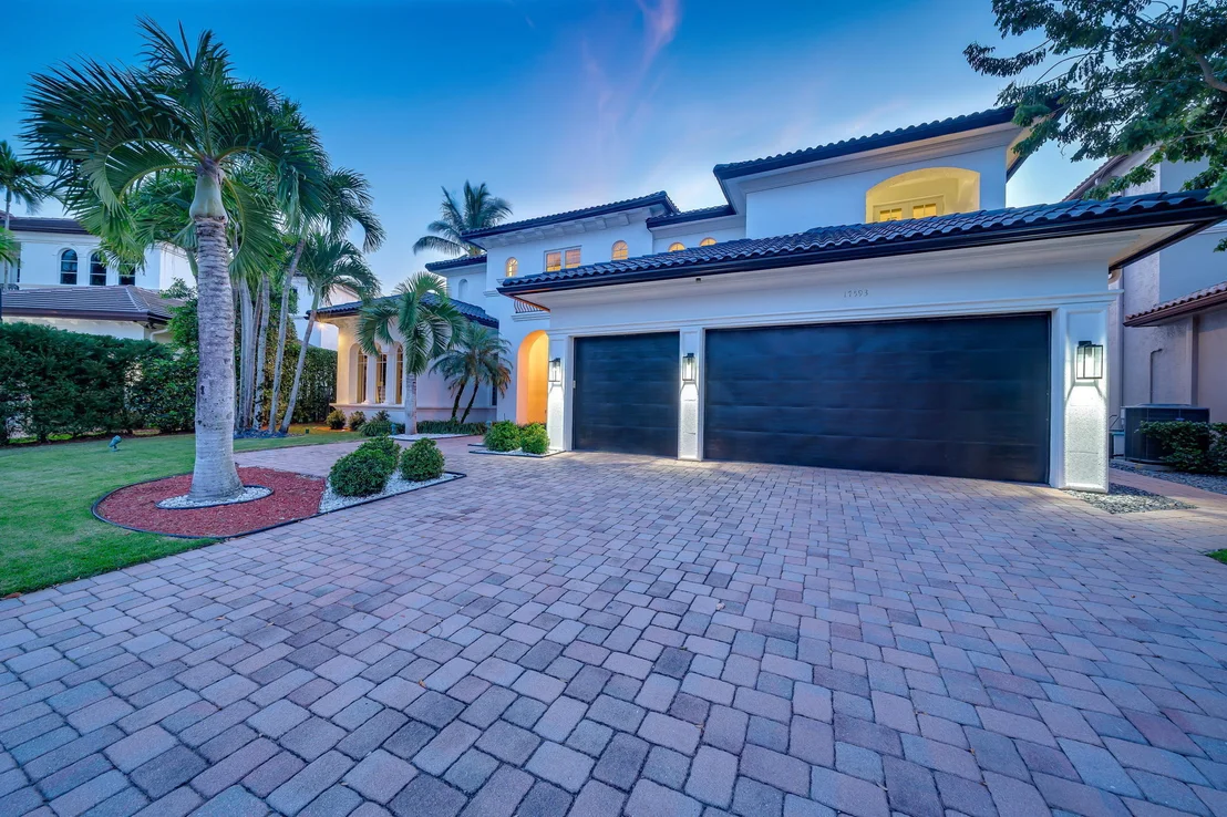 Photo of 17593 Middle Lake Drive