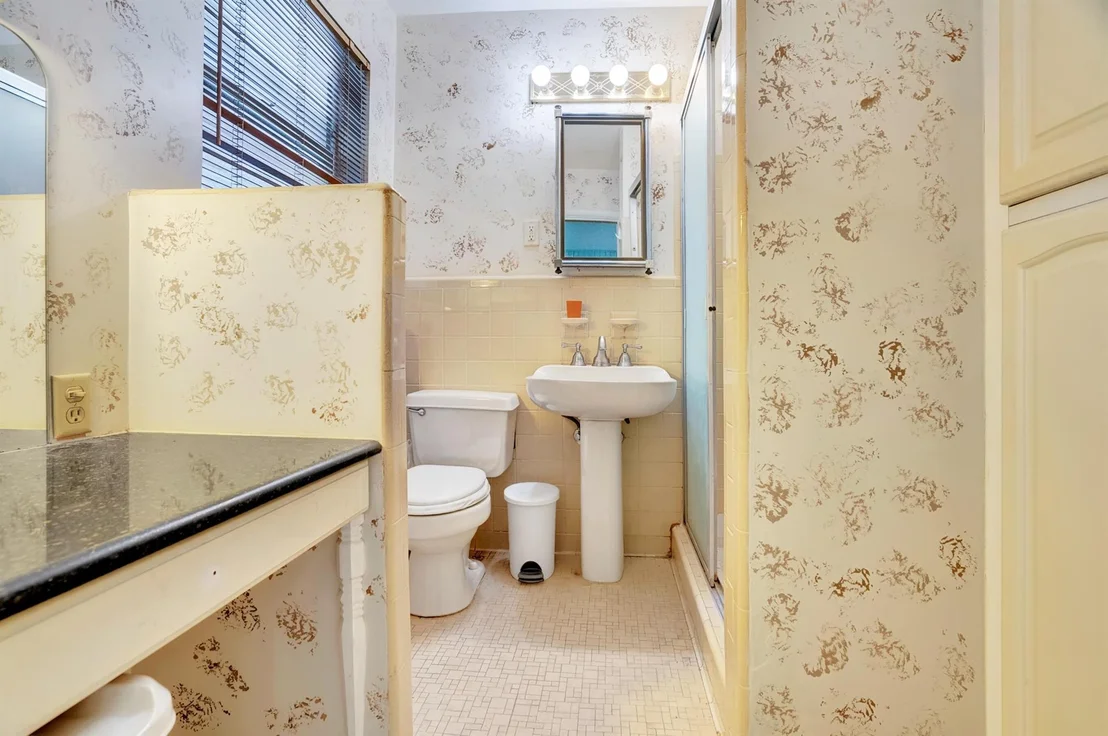 Photo of 6630 Pine Tree Circle