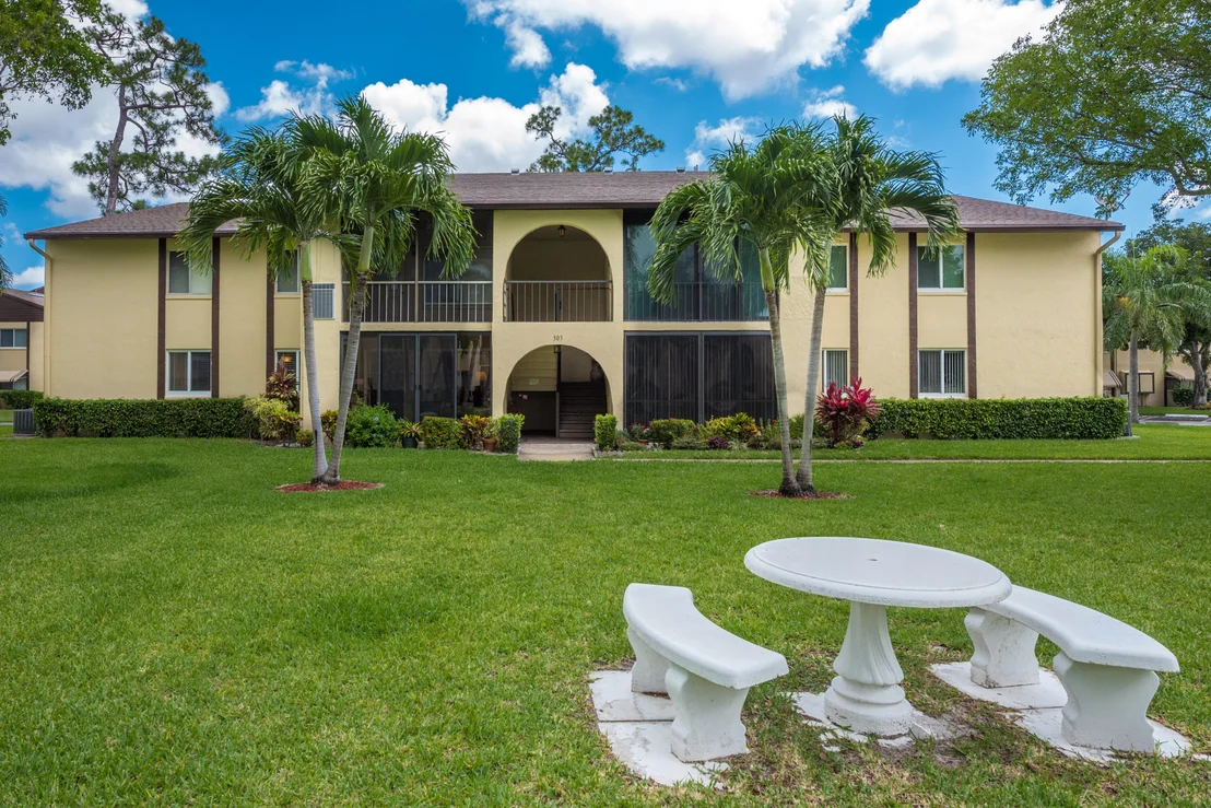 Photo of Unit C1 at 303 Pine Ridge Circle