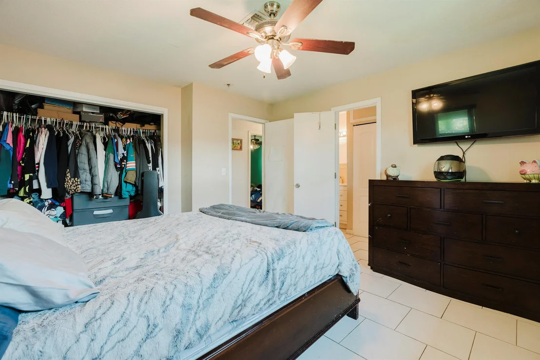 Photo of 7723 4th Terrace