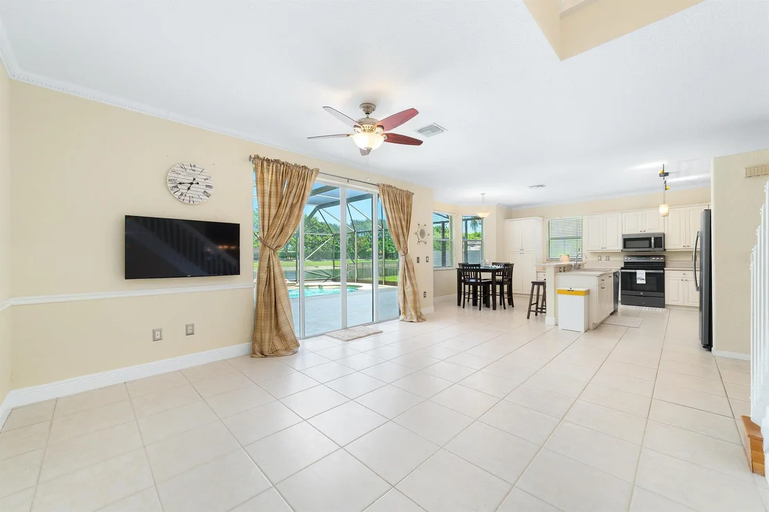 Photo of 7671 Oak Grove Circle