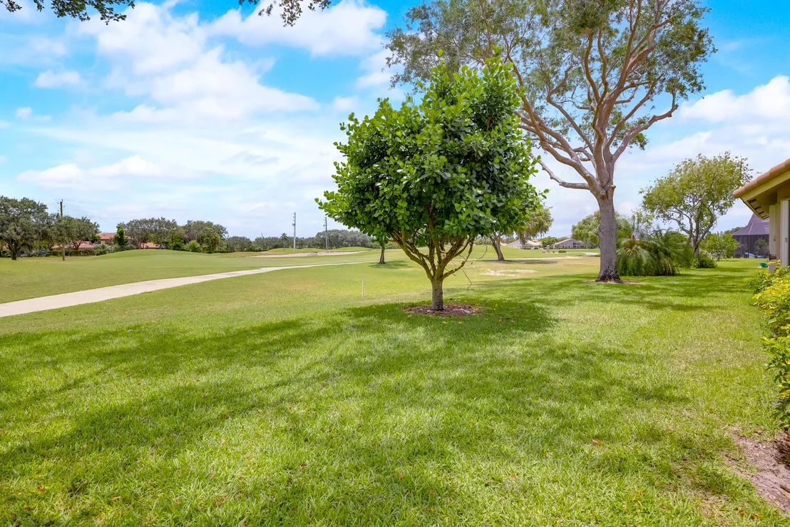 Photo of 6892 Grenelefe Road
