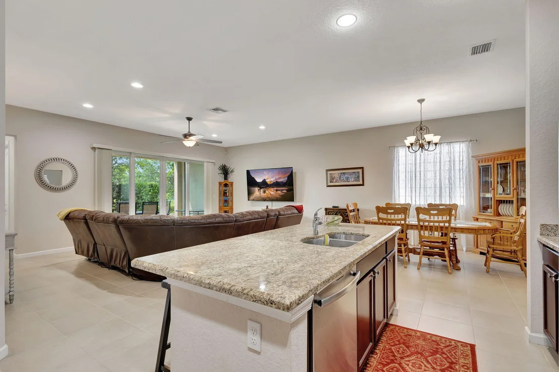 Photo of 6873 Langdon Way