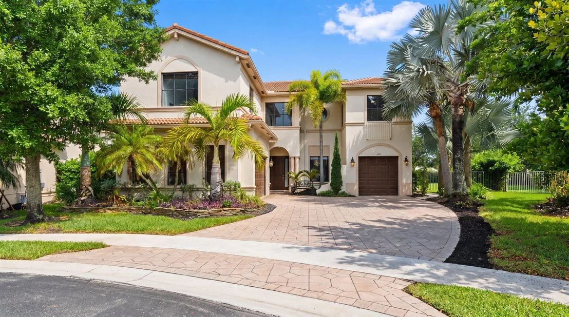 Photo of 1215 Creekside Drive