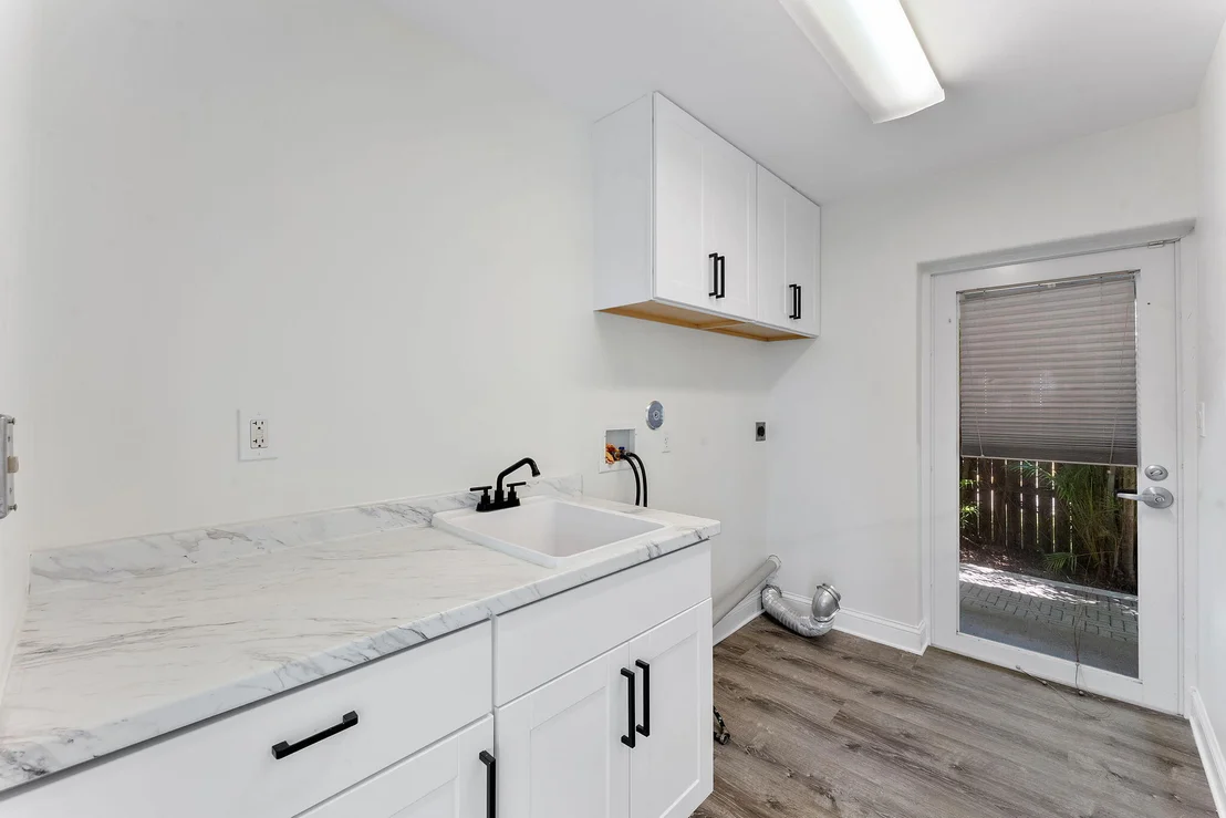 Photo of 7044 Thompson Road