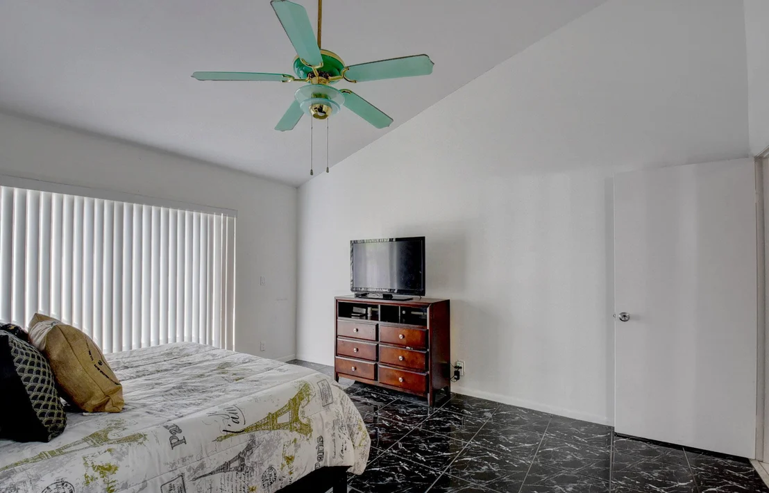 Photo of 82 Baytree Circle