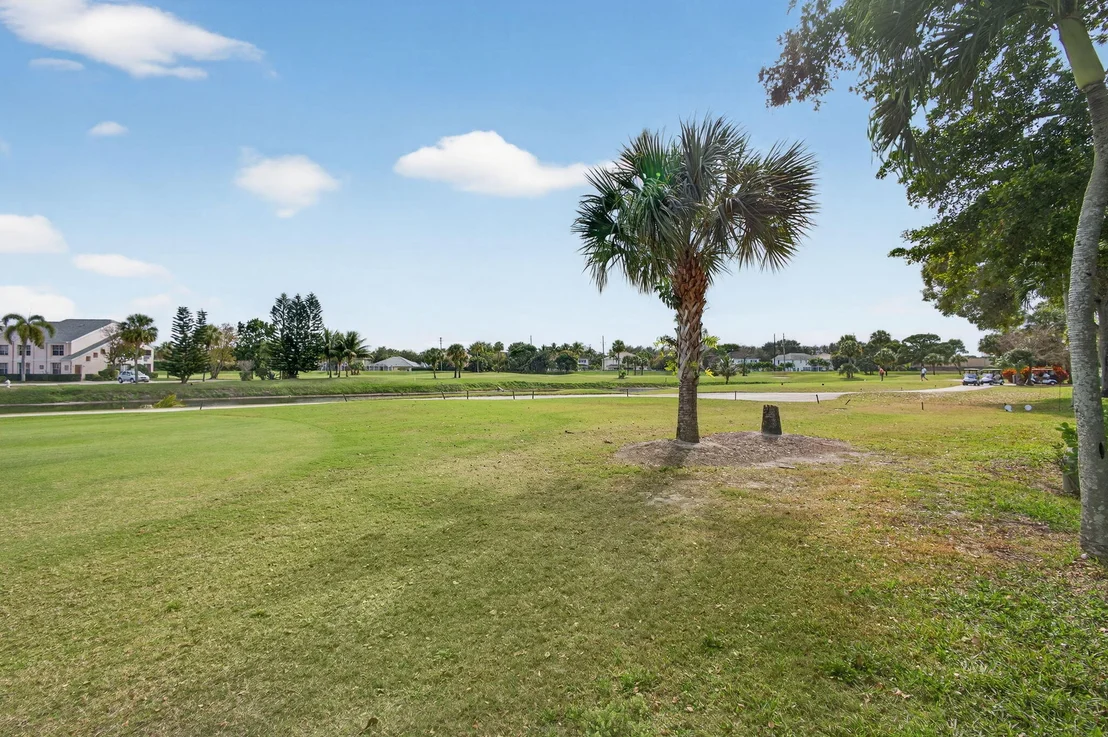 Photo of Unit F at 2041 Keystone Drive