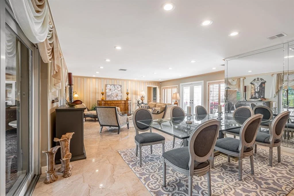 Photo of 5880 Pinebrook Drive