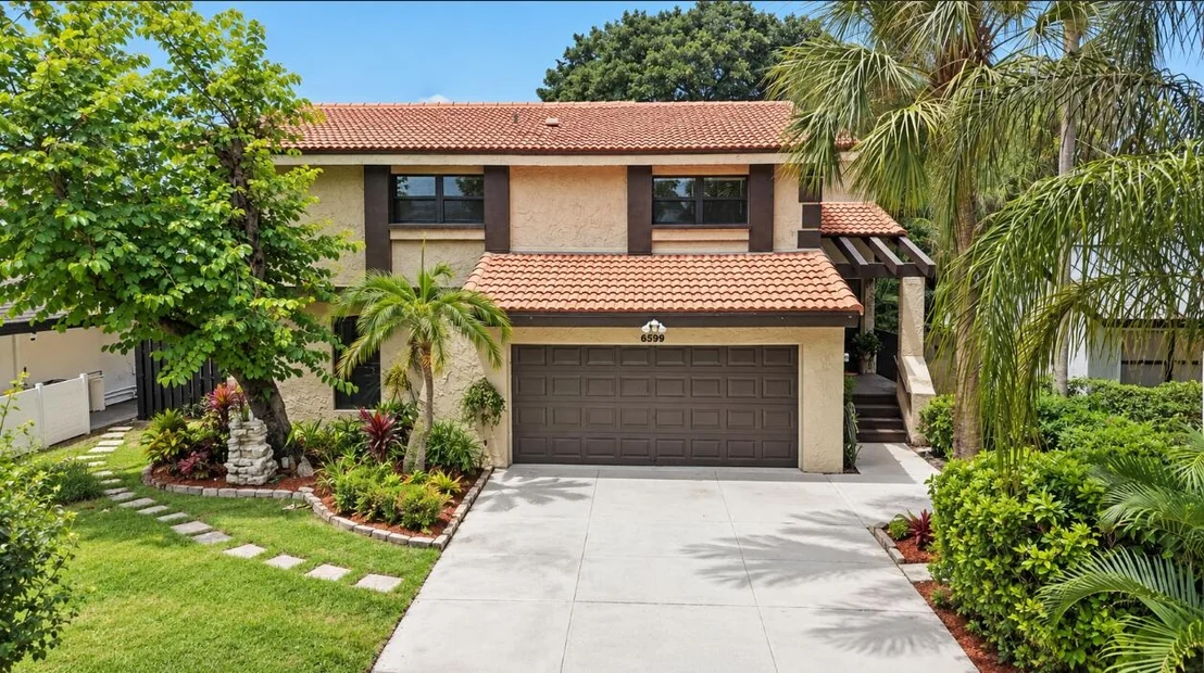Photo of 6599 Pond Apple Road