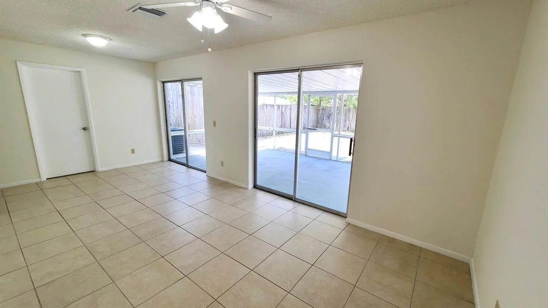 Photo of 31 SE Cayuga Terrace