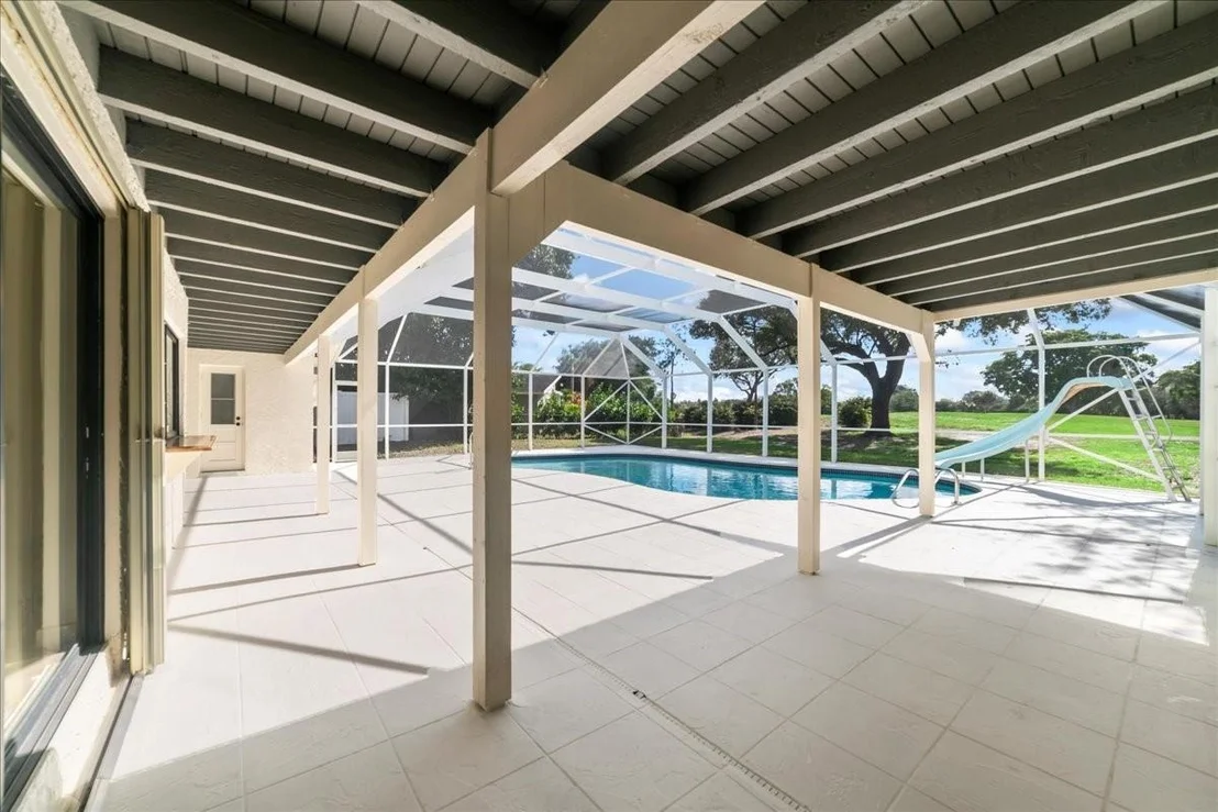 Photo of 8600 Gatehouse Road