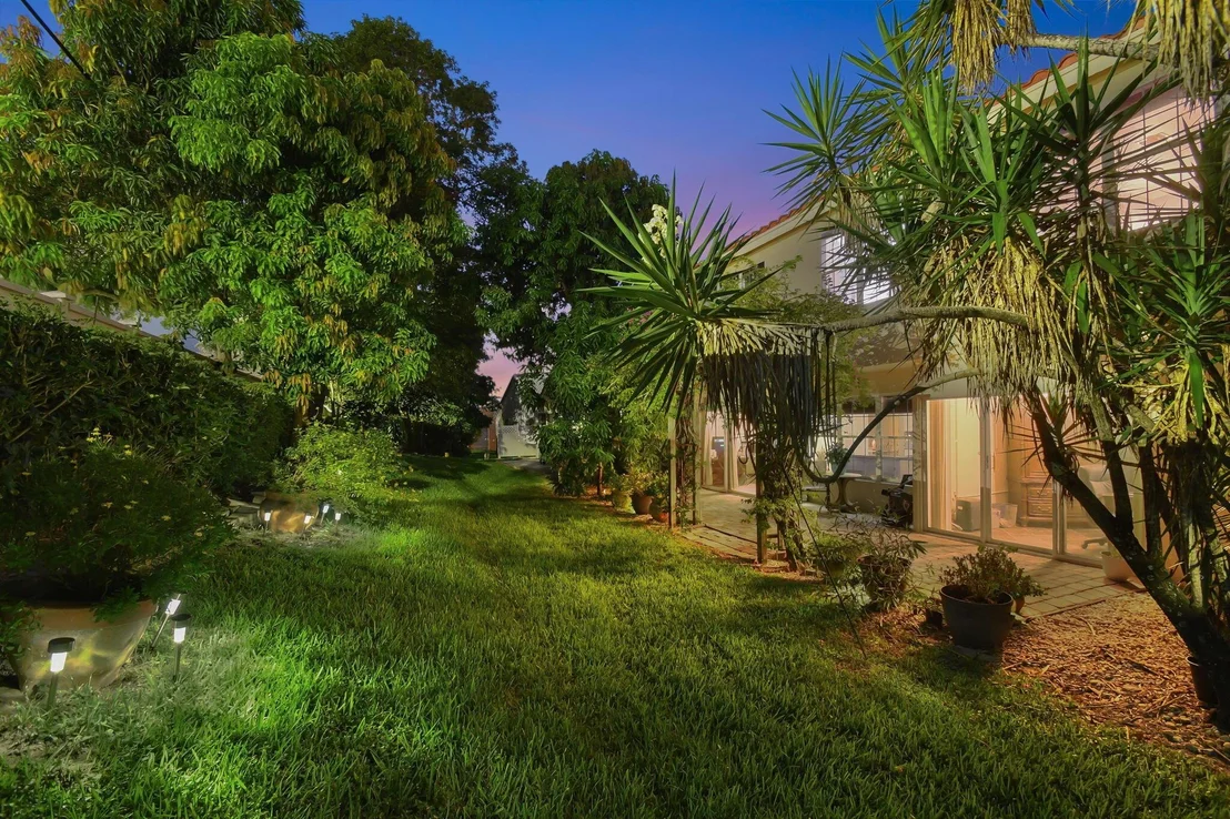 Photo of 5565 American Circle