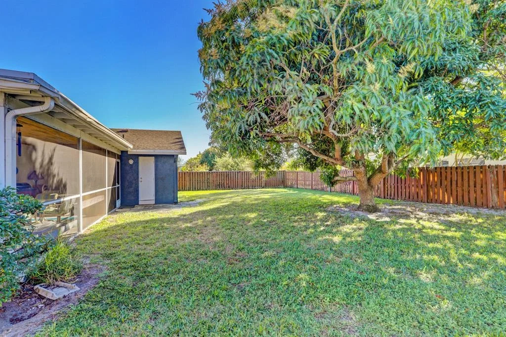 Photo of 1207 Larch Way