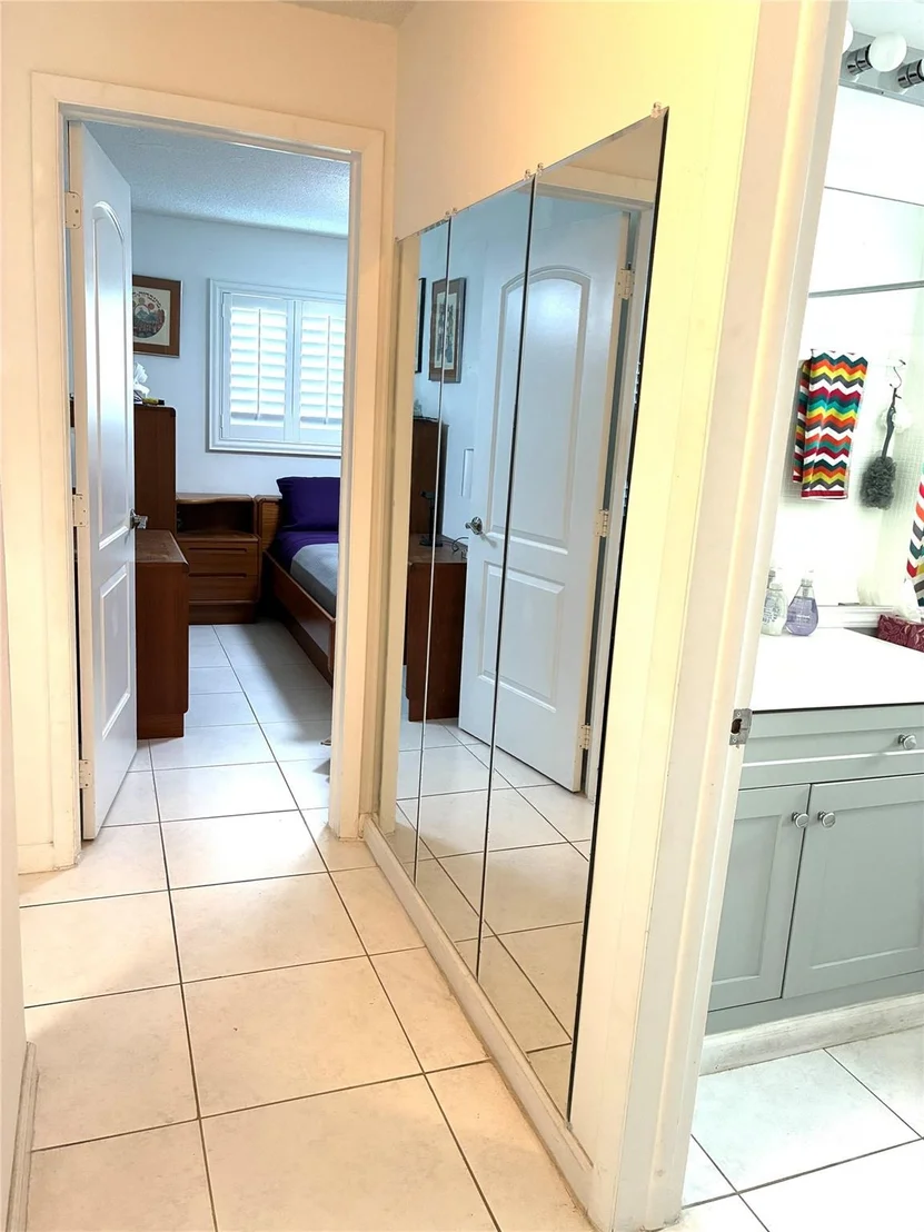 Photo of 320 S Golf Boulevard