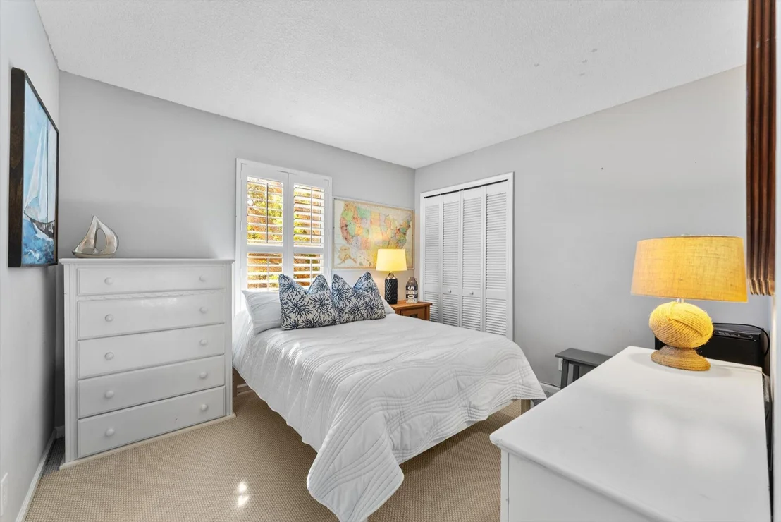 Photo of 137 Bent Tree Drive