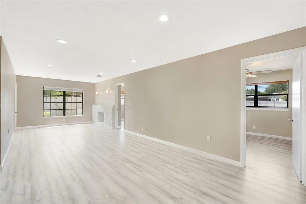 Photo of 4353 Gulfstream Road