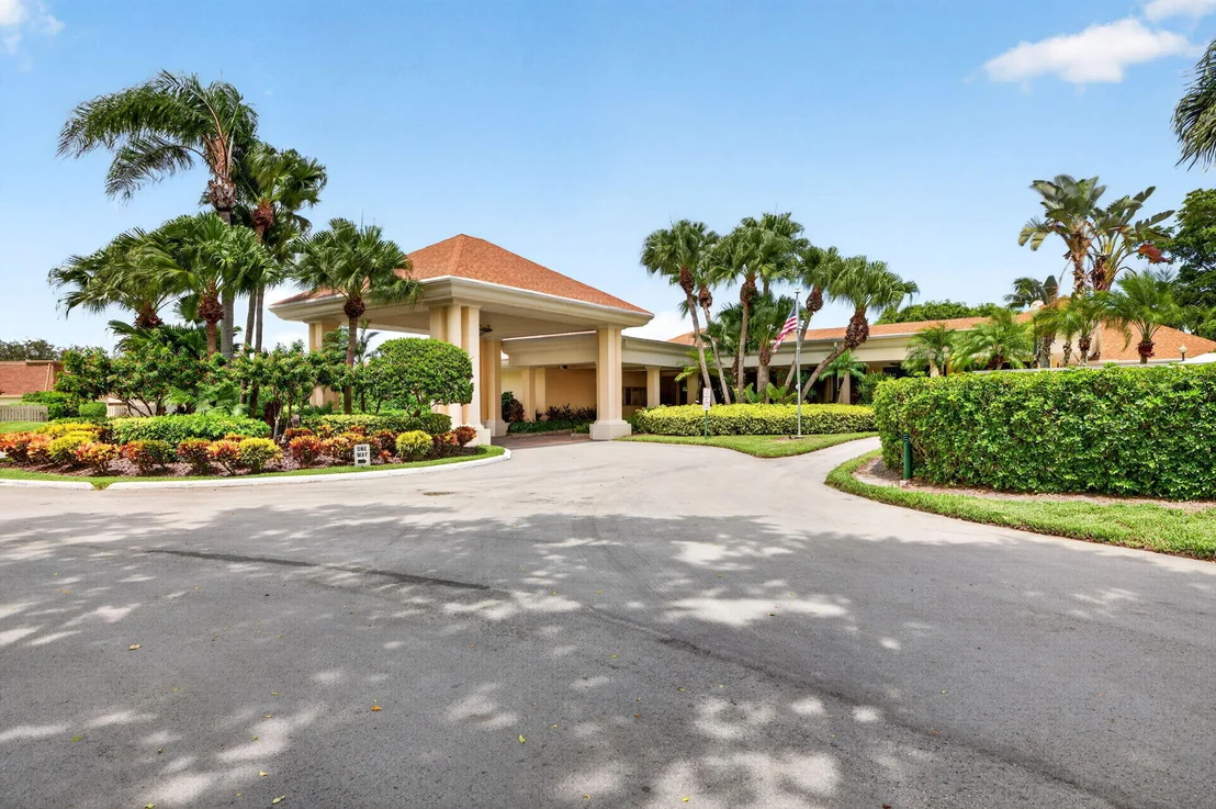 Photo of 2320 Riviera Drive
