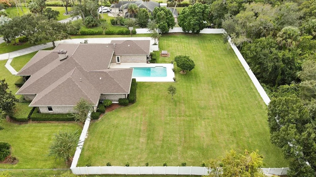 Photo of 3903 Promenade Way