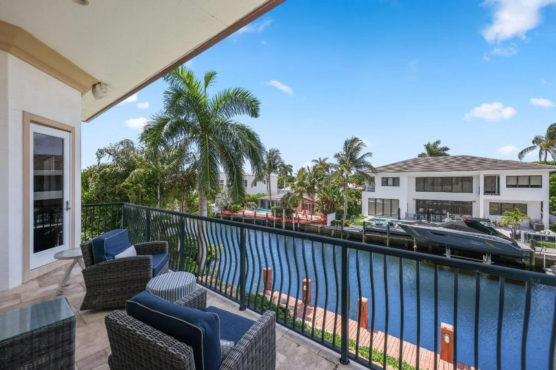 Photo of 932 Banyan Drive