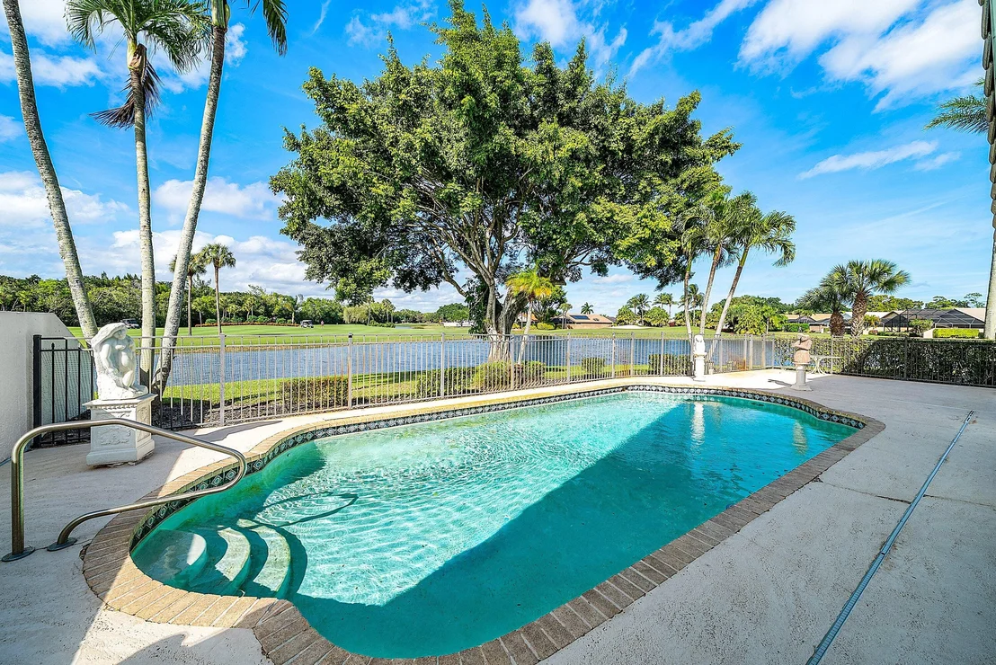 Photo of 21459 Bridge View Drive