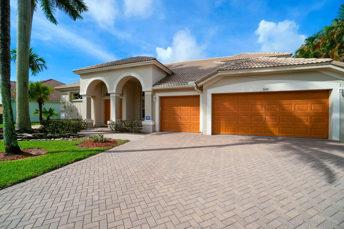 Photo of 7459 Brunswick Circle