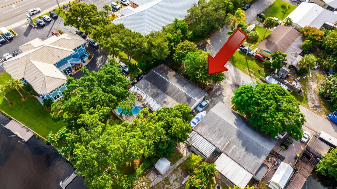 Photo of 2495 SW Hideaway Lane
